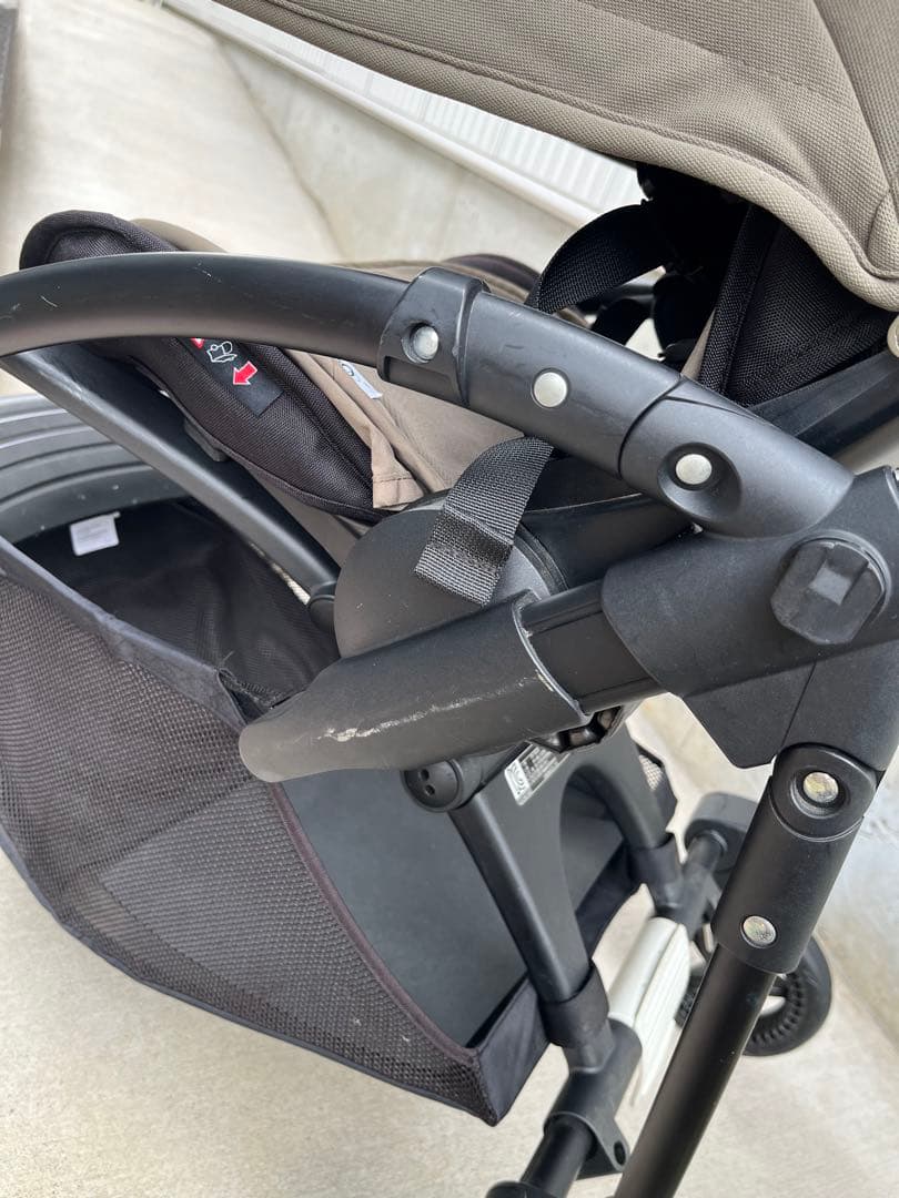 値下！バガブーbee5 ベビーカー オリーブグリーン　bugaboo スタンド有