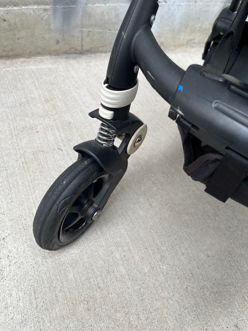 値下！バガブーbee5 ベビーカー オリーブグリーン　bugaboo スタンド有