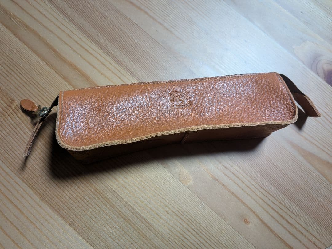 IL BISONTE レザー ペンケース