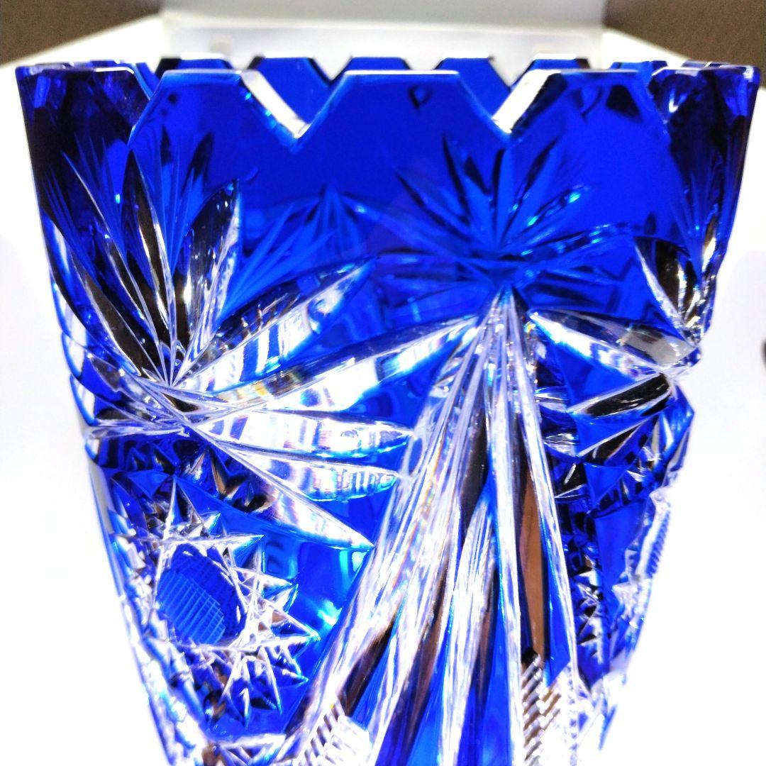 新品イタリア製江戸切子風青色被せガラスクリスタル花瓶花器フラワーベース薩摩切子