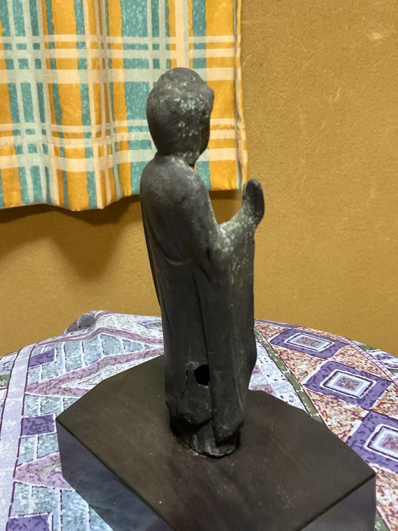 仏像／阿弥陀如来立像。鋼像　年代・江戸時代／中期。【足先欠如、後ろ側割れ有り】。