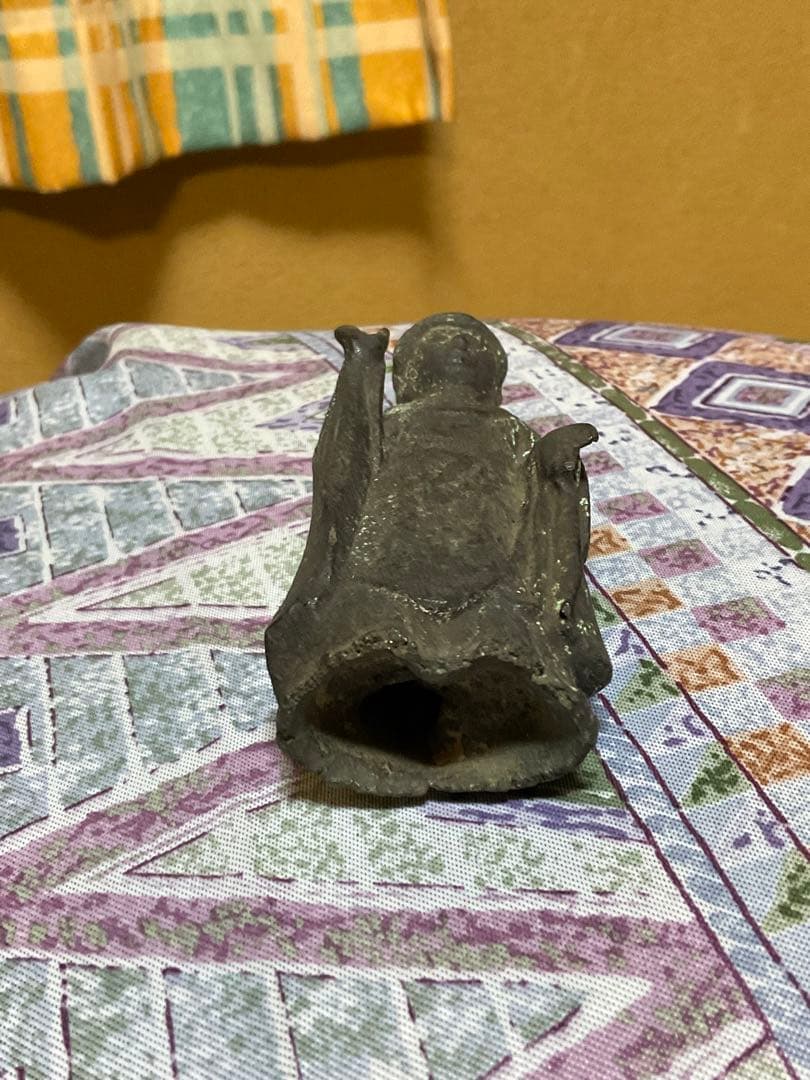 仏像／阿弥陀如来立像。鋼像　年代・江戸時代／中期。【足先欠如、後ろ側割れ有り】。