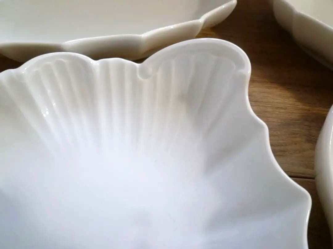 リチャードジノリ ベッキオホワイト シェルディッシュM、4枚