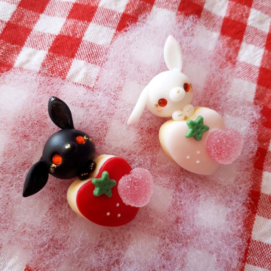 苺アイシングクッキー♡黒うさぎ