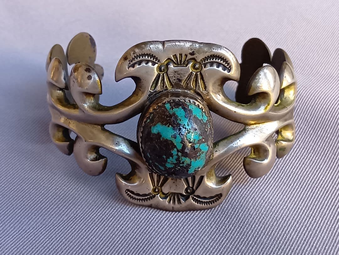 インディアンジュエリー バングル ナバホ 作家物(WBH)