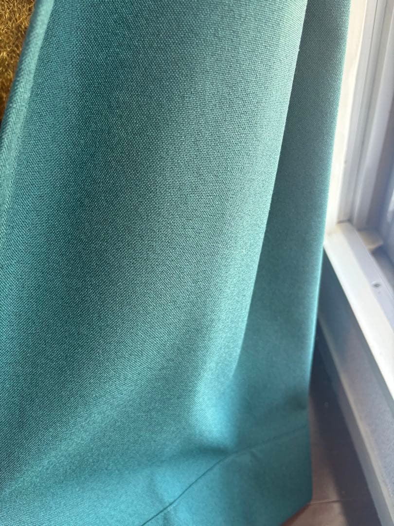 【未使用】【セミオーダーカーテン】グリーン　完全遮光　保温　遮熱