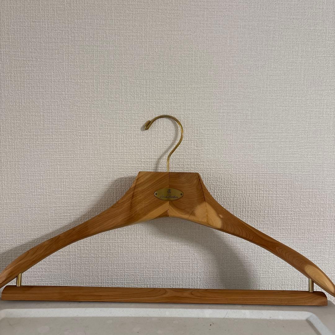 Brooks Brothers 木製衣類ハンガー　13本