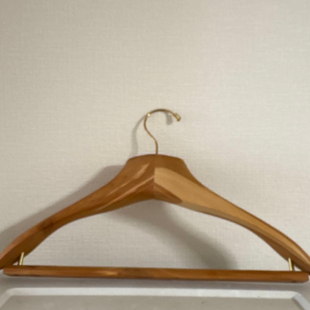 Brooks Brothers 木製衣類ハンガー　13本