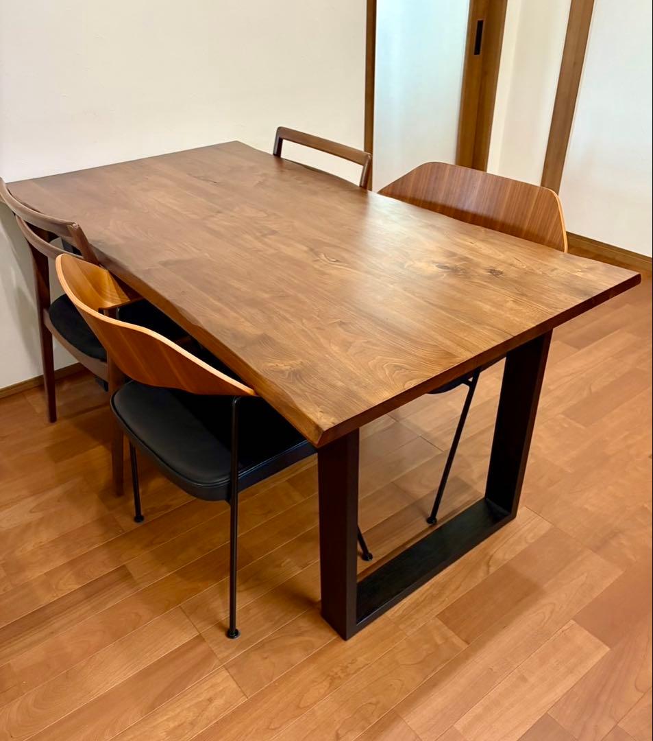 ダイニングテーブル　ウォールナット