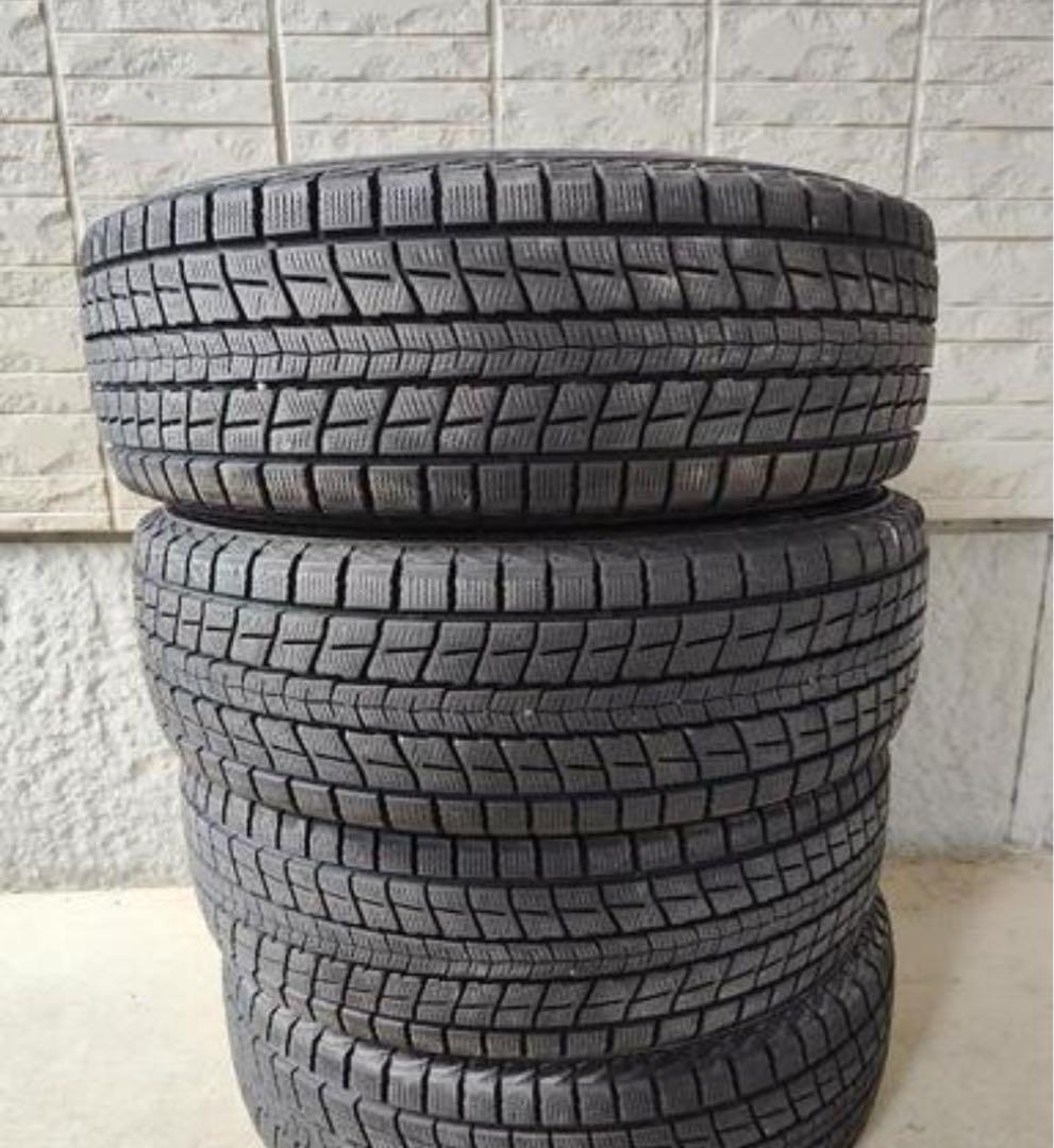 スタッドレスタイヤ215/70/16インチ2020年製造