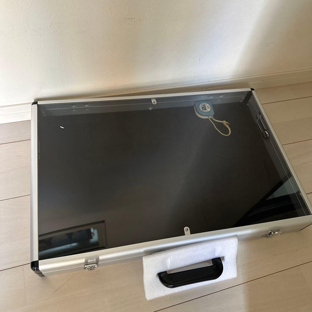 アクリル展示ディスプレイハードケース 合金アルミアタッシュケース 高透明アクリル