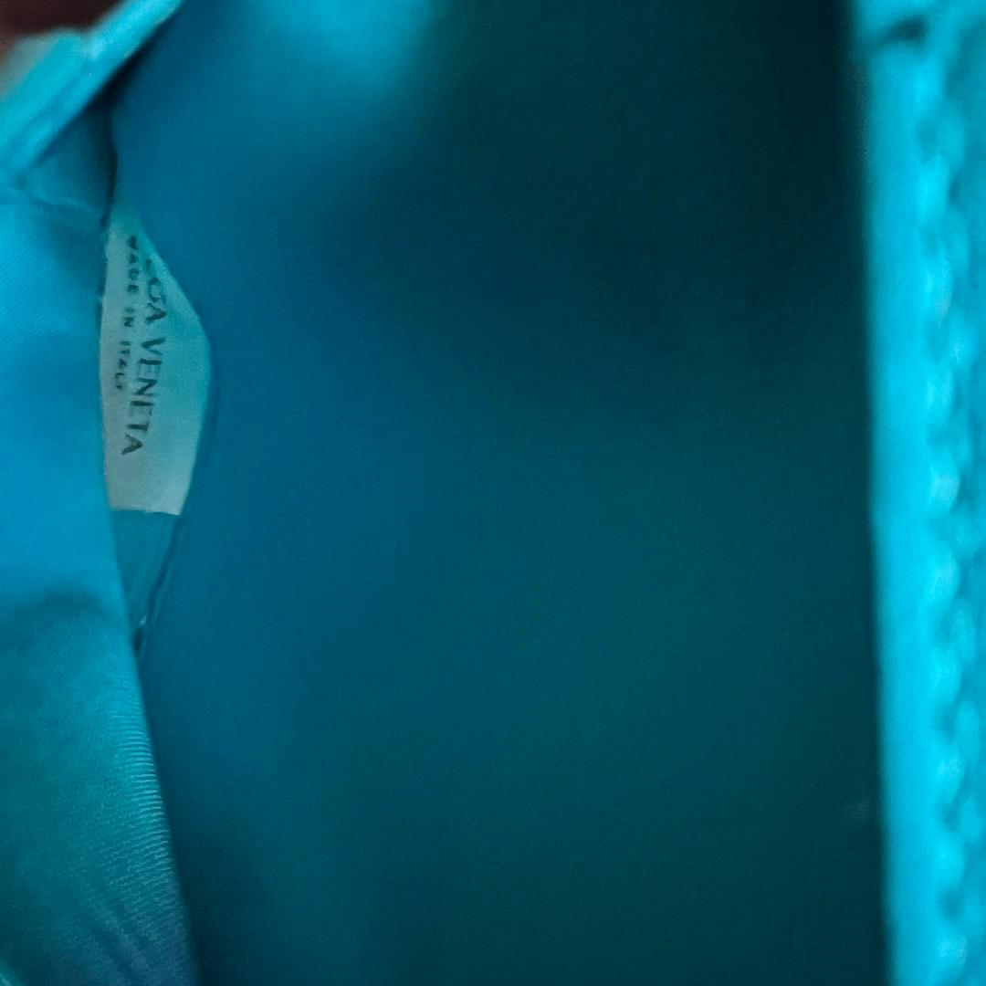 ⭐️ボッテガヴェネタ⭐️カセット 三つ折りファスナーウォレット ブラック×ブルー