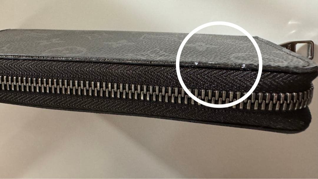 ルイヴィトン　エクリプス　ジッピーウォレット