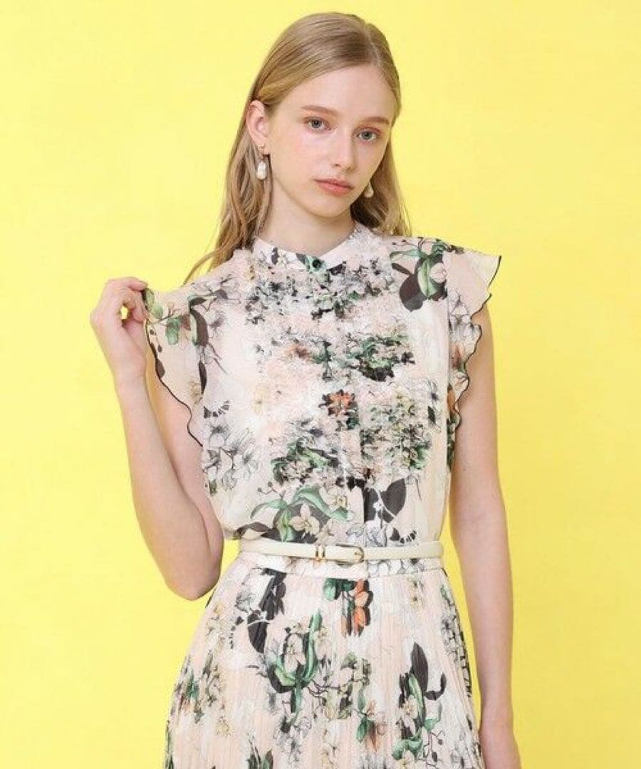 アナイ bouquet プリント ミニフリルブラウス