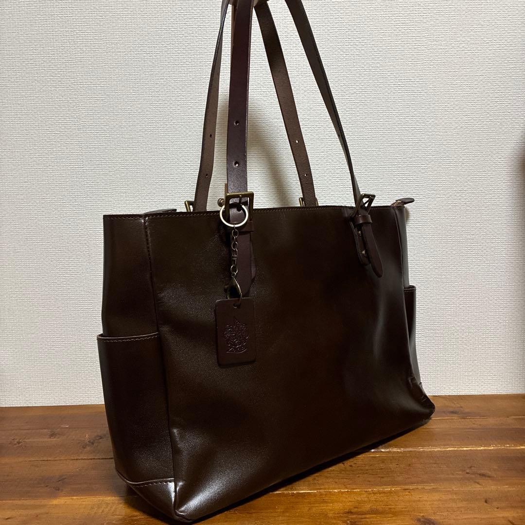 【美品】zeha ツェハ　本革　A4収納 肩掛け可　トートバッグ　ビジネスバッグ