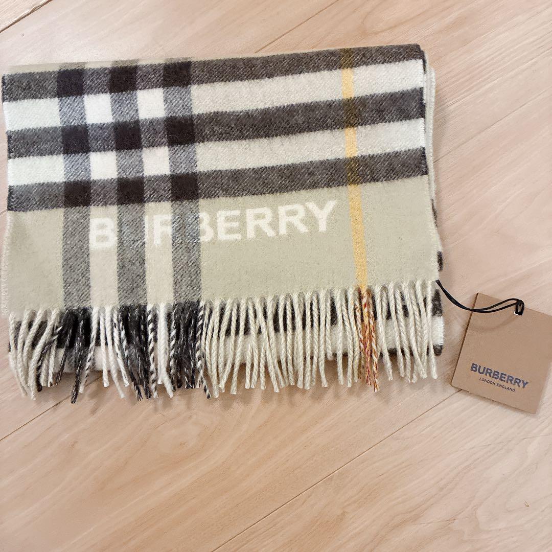 【新品未使用】BURBERRY マフラー
