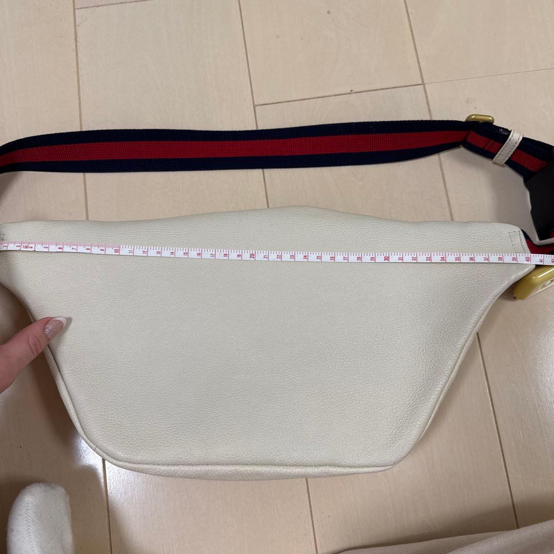 GUCCI ホワイト ボディバッグ