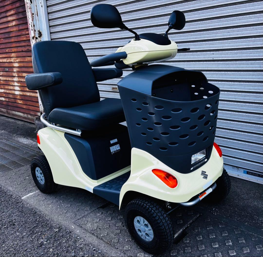 送料込み ほぼ新車 スズキ SUZUKI セニアカー シニアカー　ET4D8