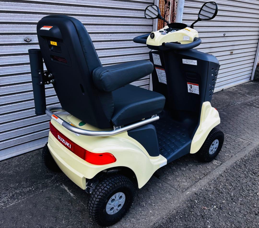 送料込み ほぼ新車 スズキ SUZUKI セニアカー シニアカー　ET4D8