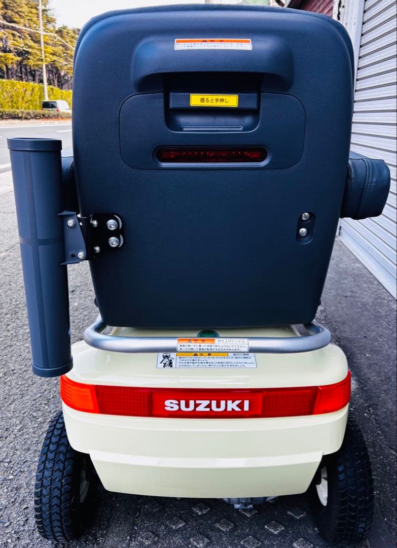 送料込み ほぼ新車 スズキ SUZUKI セニアカー シニアカー　ET4D8