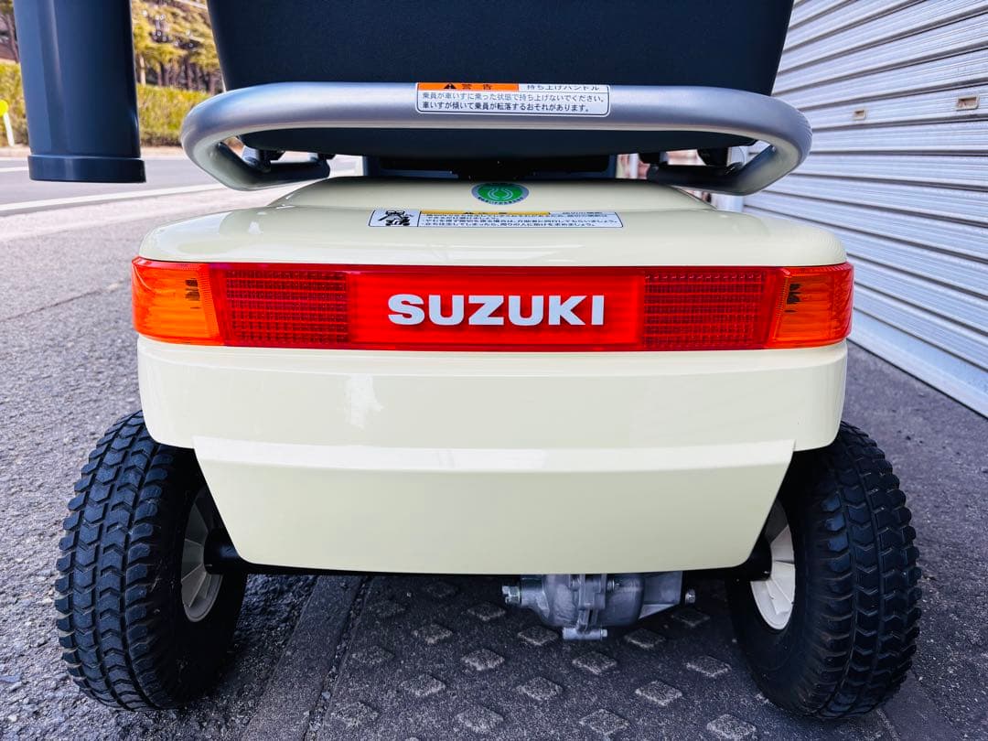 送料込み ほぼ新車 スズキ SUZUKI セニアカー シニアカー　ET4D8