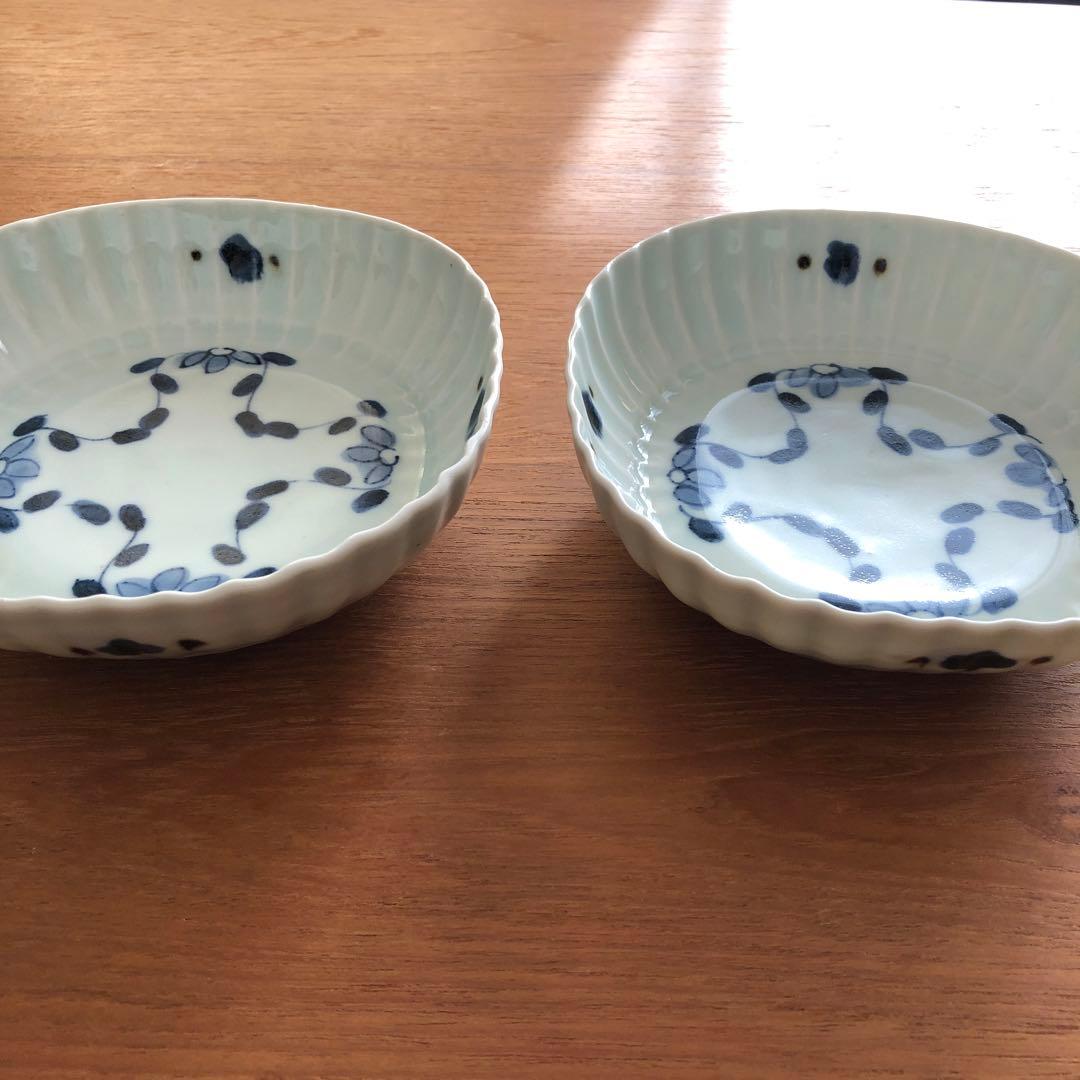 山口利枝　草花文しのぎ四方鉢　二個セット