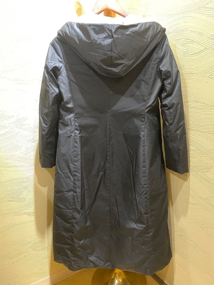 Weekend MaxMara リバーシブルダウンロングコート（ベージュ／黒）