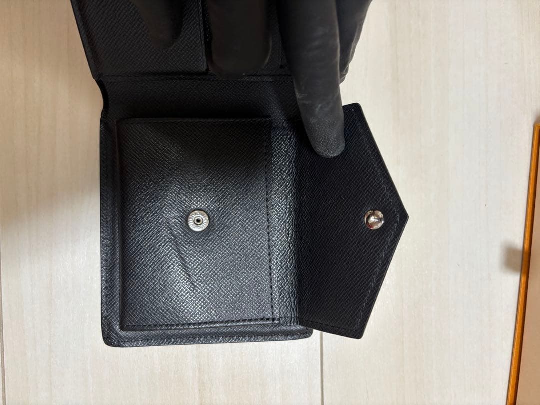 美品‼新型 ルイヴィトン　エピ　二つ折り財布　エピ ポルトフォイユ マルコ