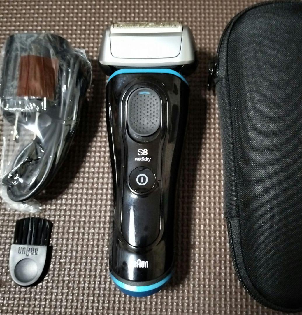 BRAUNシェーバーシリーズ8