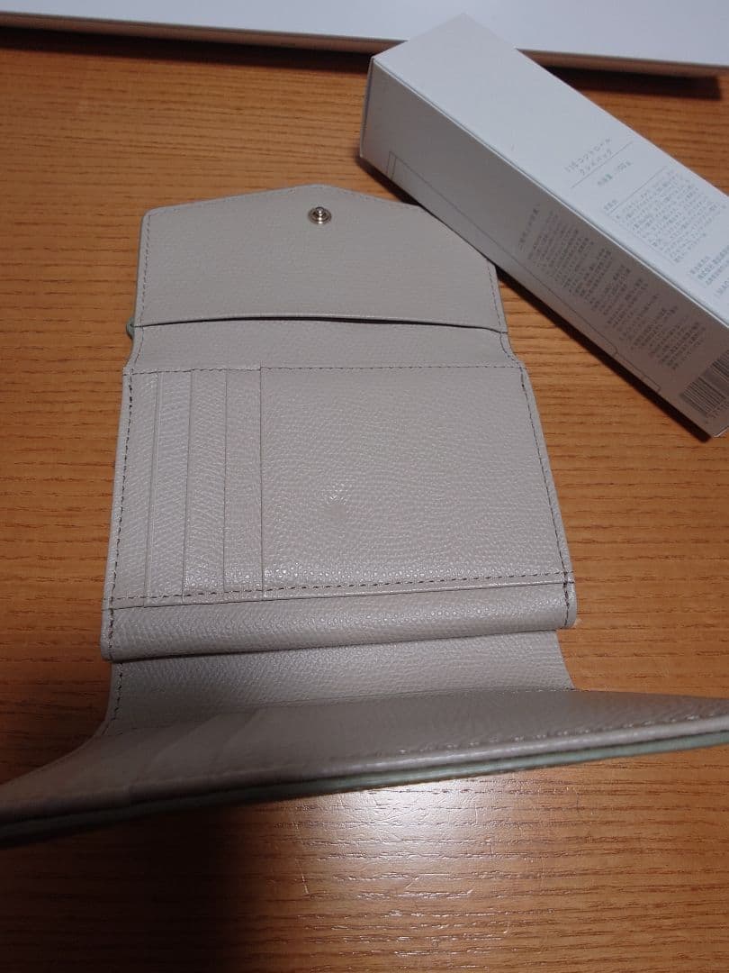 ✧廃盤品✧ アニエスベー エンベロープ型財布 ミントグリーン