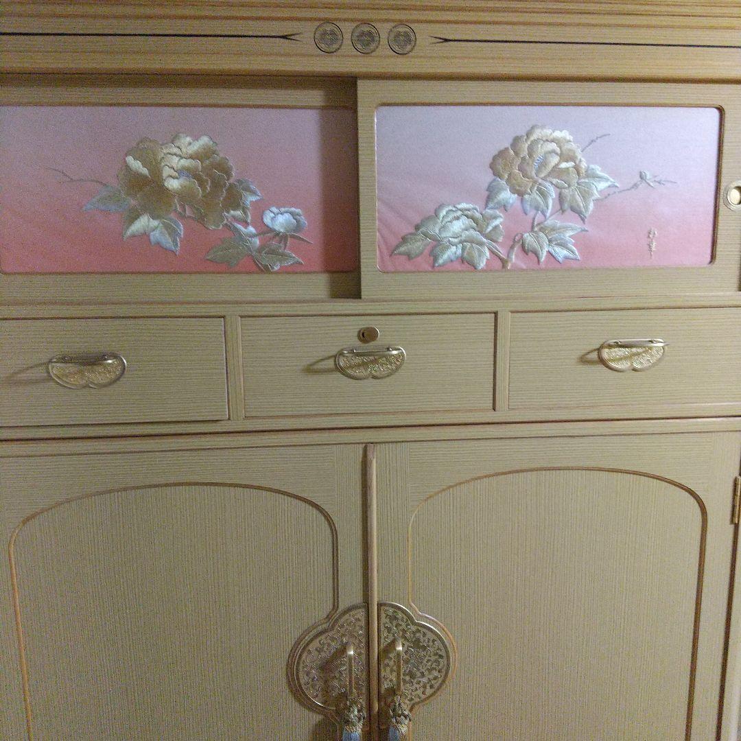 和風桐タンス ベージュ 花柄装飾