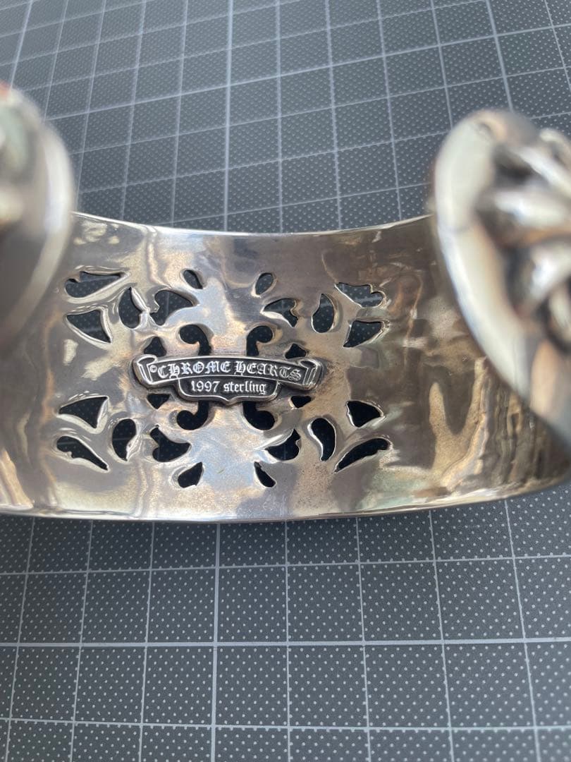 【専用】同梱禁止でお願いします。様　クロムハーツ　フローラルクロスワイドカフ