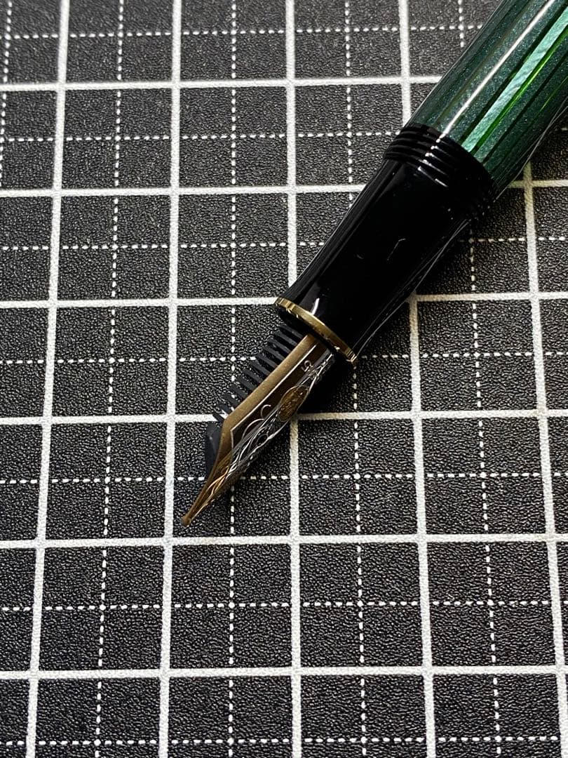 筆記具 PELIKAN Souveran M300 Green-Stripe FP