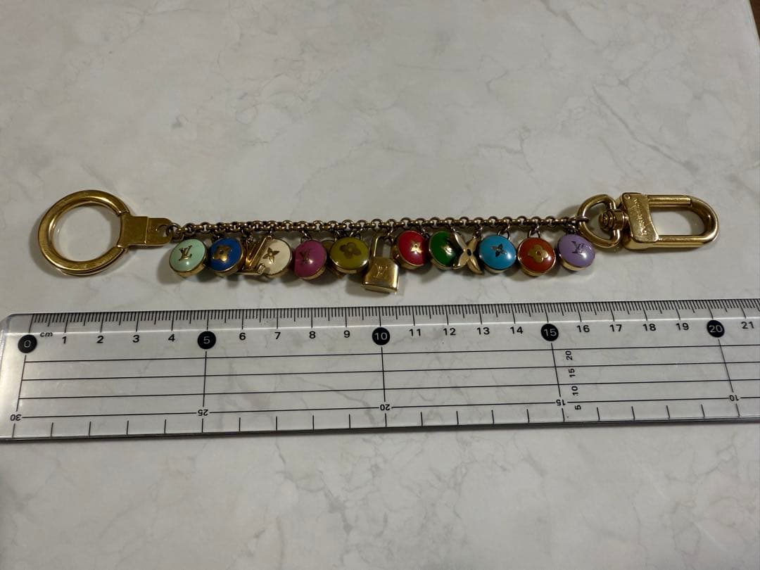 ルイヴィトン　チェーンバッグチャーム　カラフル