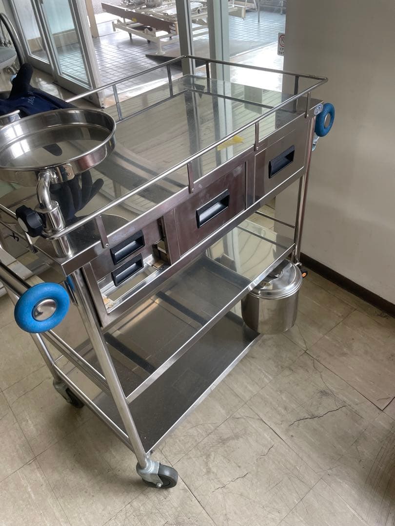 医療用ステンレスワゴン　ドクターキャビネット　回診車　　器械台　機械台