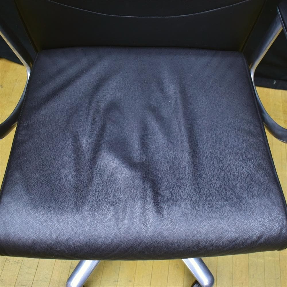 オカムラ　CE56SX　本革　デスクチェア　椅子　イス　事務椅子　役員　社長　C
