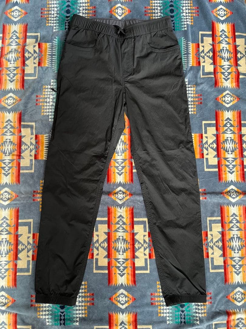 patagonia クアンダリージョガーズパンツM