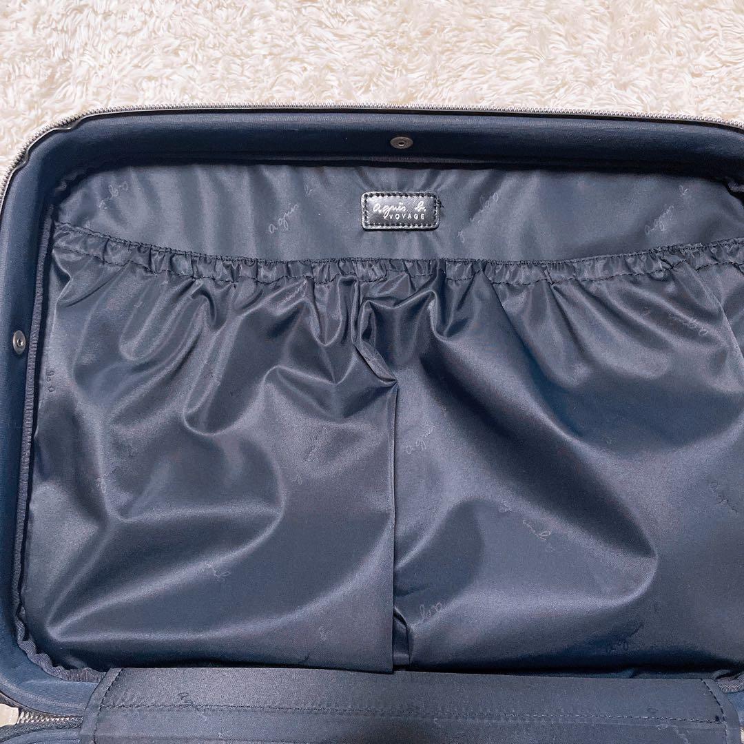 美品　アニエスベーボヤージュ　アタッシュケース　ロゴ　ブラック　チャーム