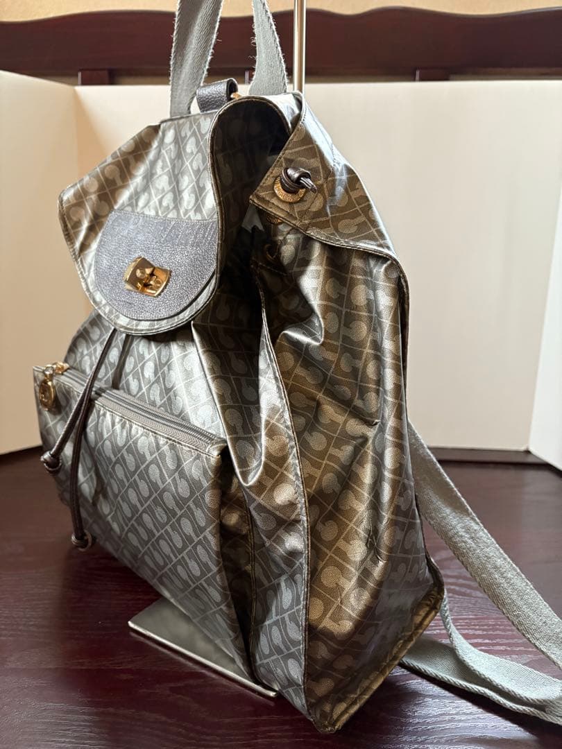 GHERARDINI ゲラルディーニ リュックサック 総柄　メタリックグレー美品