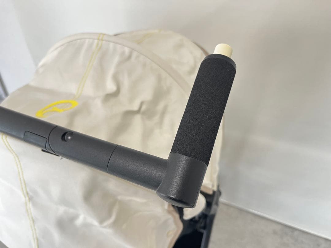 【cyber】サイベックス　 リベル シーシェルベージュ バンパーバー付き