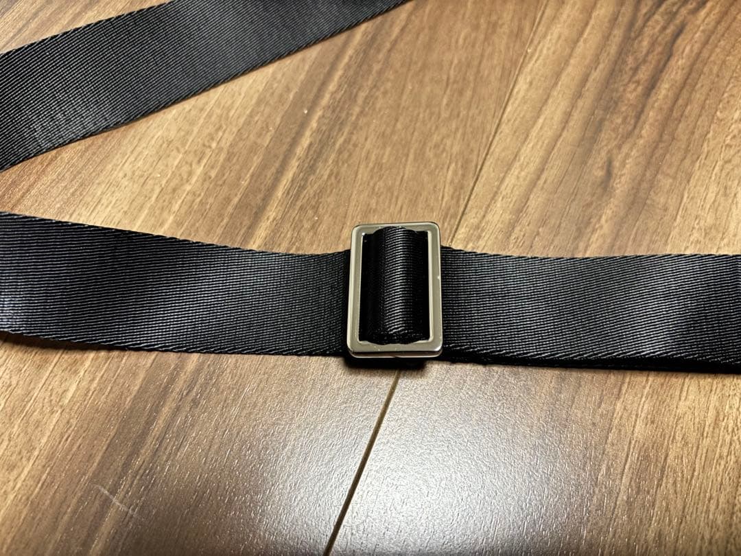 美品　MAISON de SABRE メンズ　レザーボディバッグ