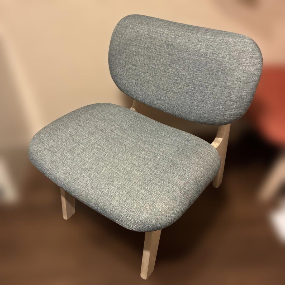 ニトリ　ダイニングチェア　ブルーorオレンジ