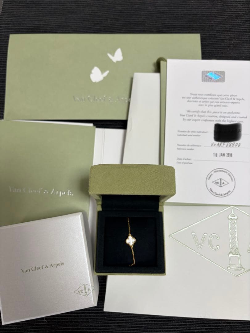 Van Cleef & Arpels スウィートアルハンブラ　ブレスレット