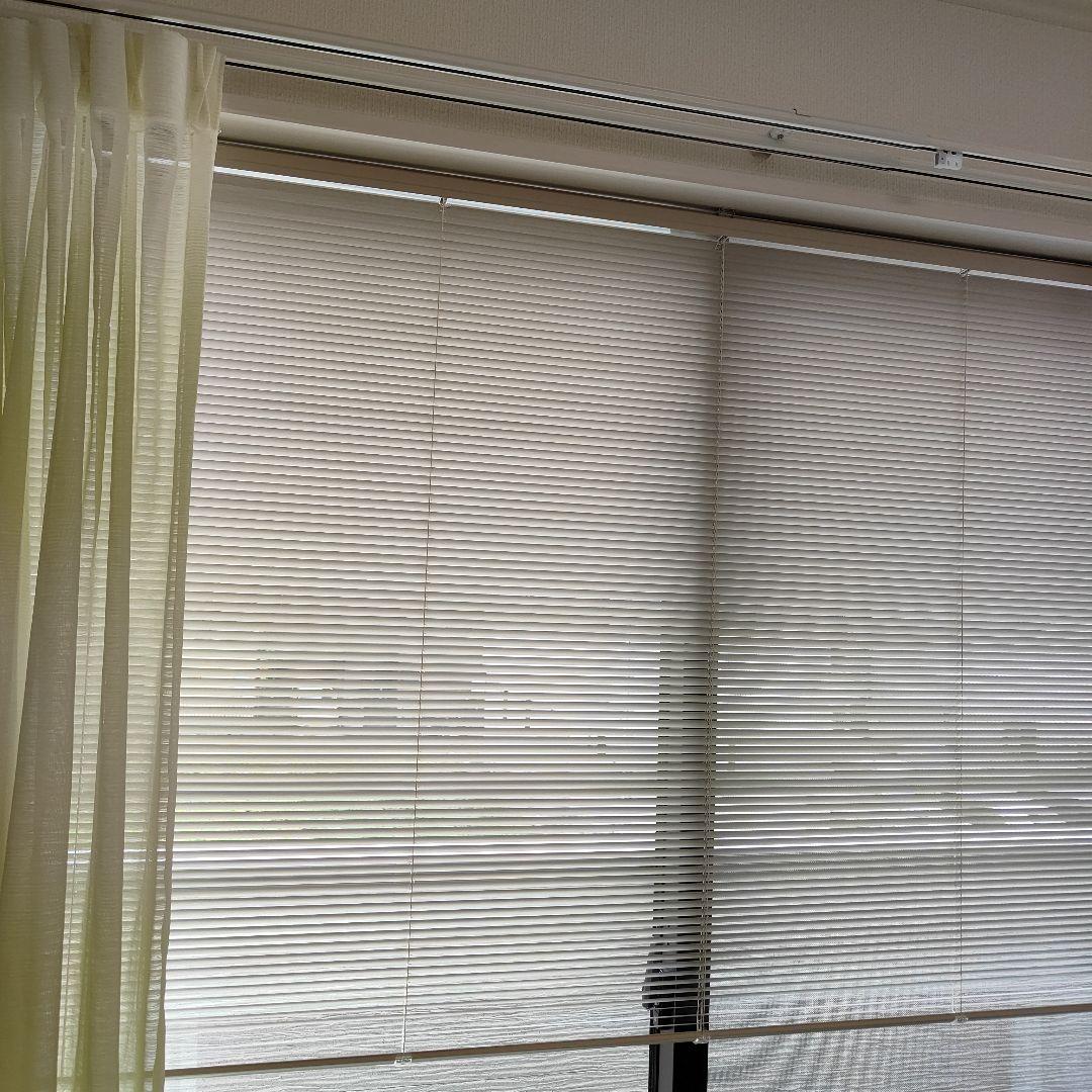 ホワイトアルミブラインド