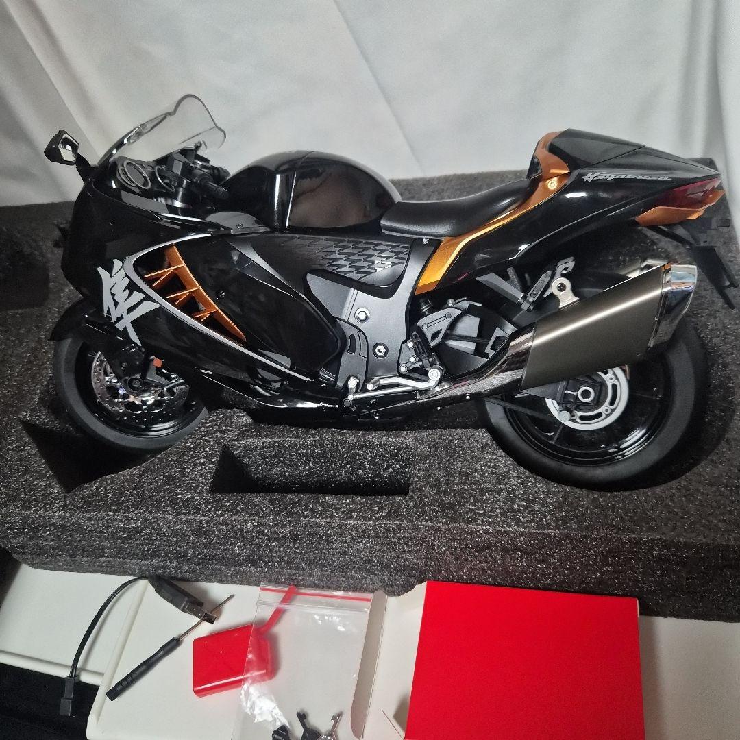 SUZUKI 隼 GSX1300R 33cm　ダイキャストモデル　ブラック