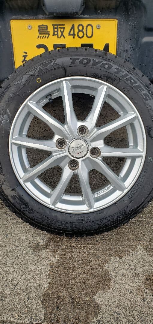 新品スタッドレストーヨーGIZ3新品バルブ　ホイールセット155/65R14②