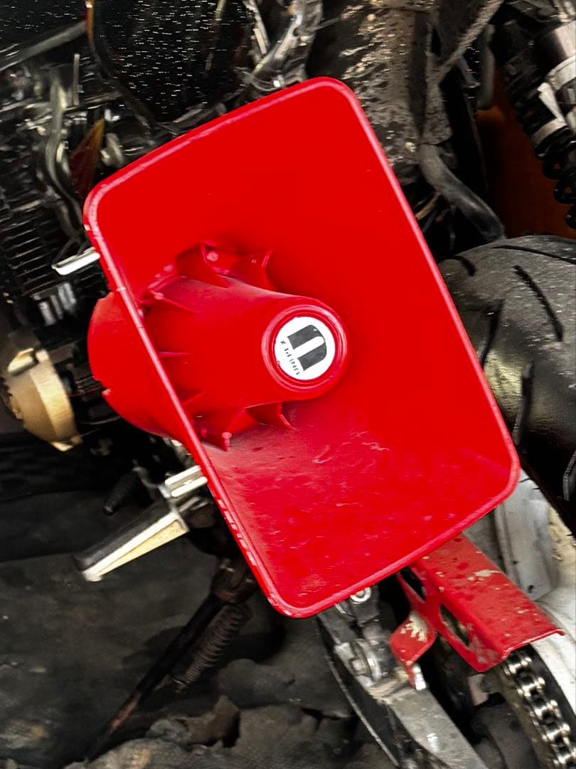 ユニペックス拡声器 爆音