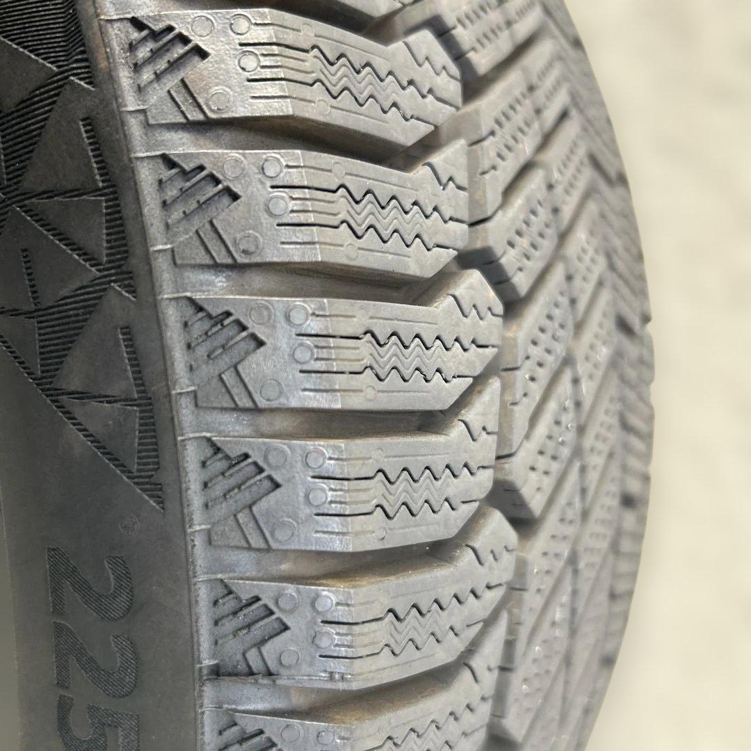 ❷コンチネンタル　スタッドレス　２本 ２２５/４５R１７ノースコンタクト nc6