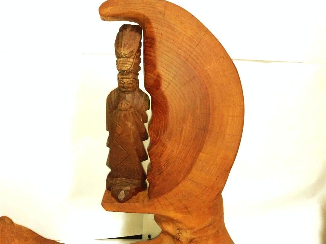 きまぐれセール　切株のオブジェ　観音像　　レア　観音様彫像