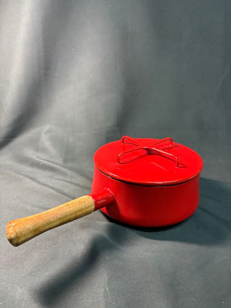 DANSK 赤い片手鍋 鋳鉄製 木製ハンドル